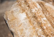 Μονόλιθος Kristalon-Πέτρες Κήπου